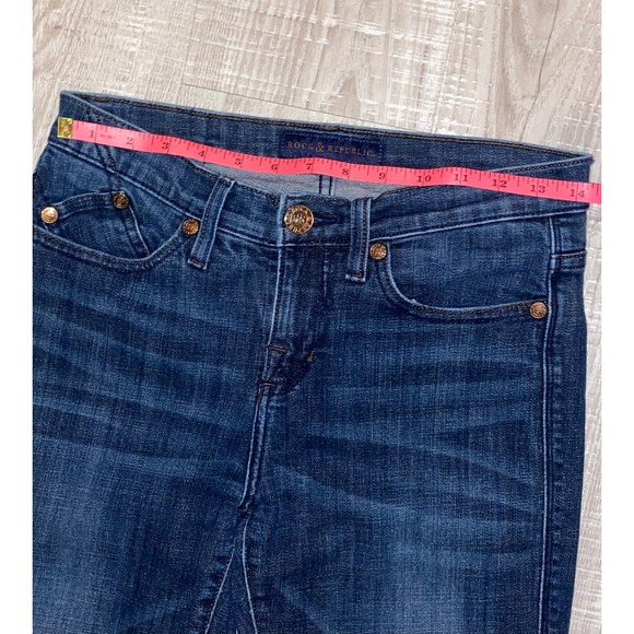 2 Pair Rock & Republic Womens Jeans - Picture 15 of 16